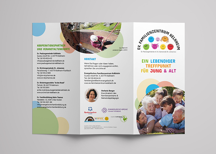 Klare Linien || Portfolio || Familienzentrum Kelkheim || Faltblatt Klare Linien || Portfolio || Familienzentrum Kelkheim || Faltblatt