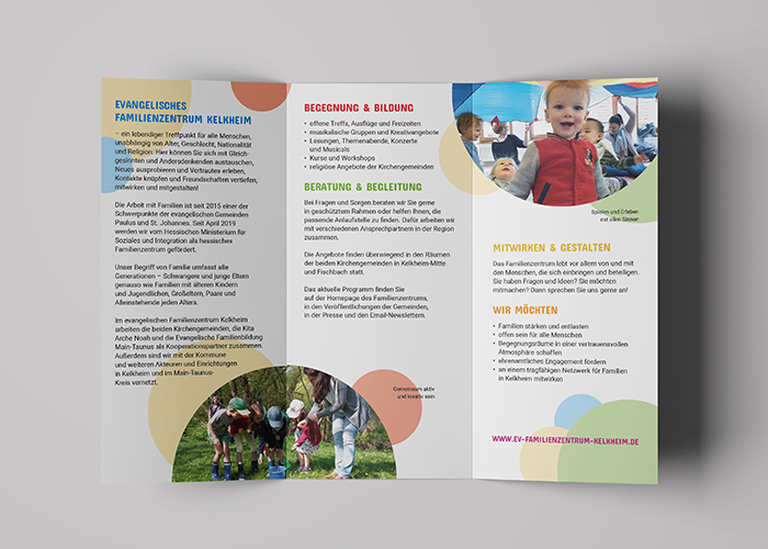 Klare Linien || Portfolio || Familienzentrum Kelkheim || Faltblatt Klare Linien || Portfolio || Familienzentrum Kelkheim || Faltblatt